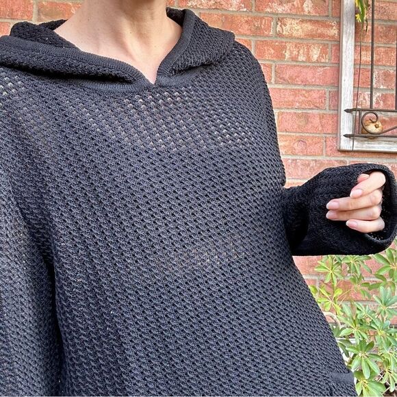 ST. JOHN Sport Black Open Waffle Knit Hooded Pullover M/L Athletic Resort Goth - Picture 4 of 12